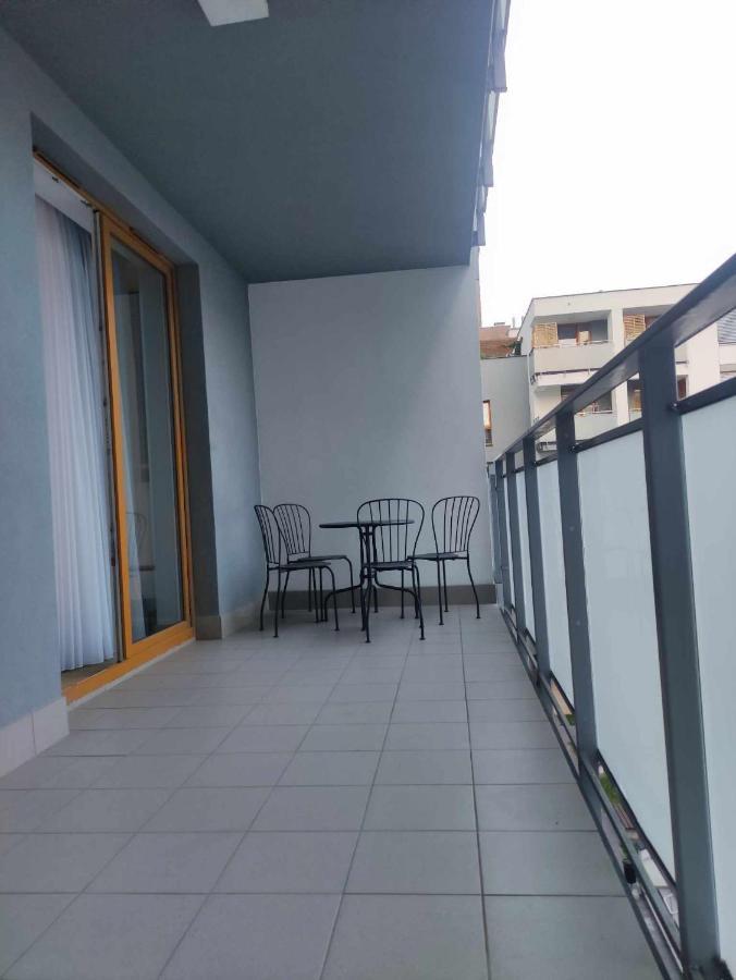 Apartamenty Metro Targowek 27 Βαρσοβία Εξωτερικό φωτογραφία